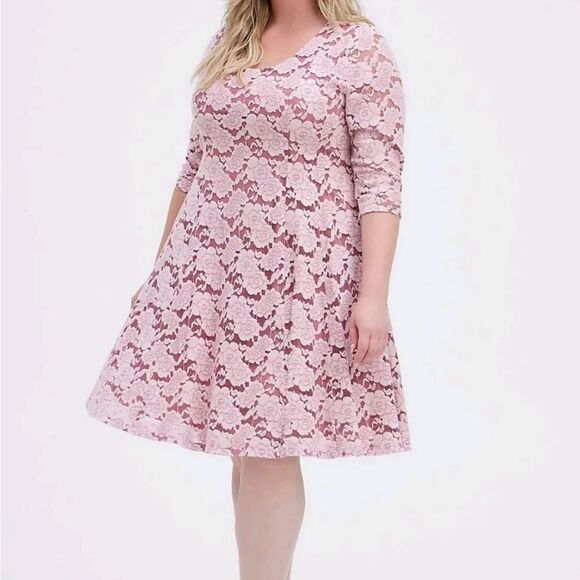 Torrid Brushed Lace Skater Dress Sz 0 - Picture 1 of 10